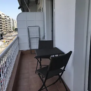 verificați disponibilitatea
